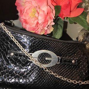 COPY - Guess clutch bag